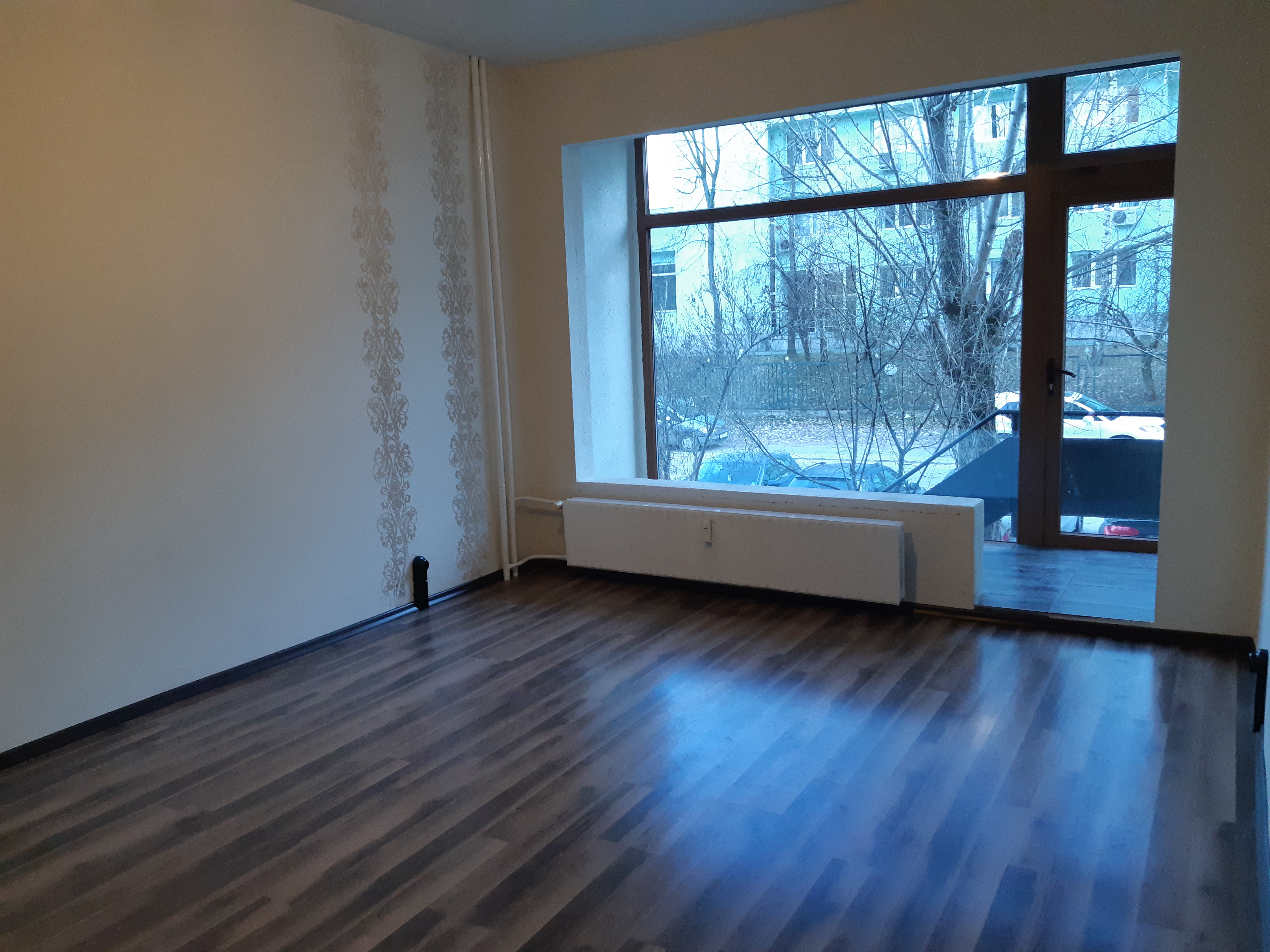 3 стаен апартамент, ж.к. Дървеница, цена 98900 евро- ПРОДАДЕН! - image